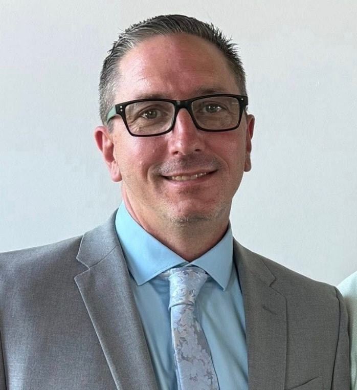 DR Jones, Founder and Principal Agent at D R Jones Realty